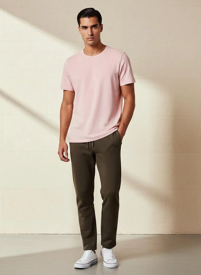 ايكونيك Iconic Men Slim Fit Crew Neck Short Sleeves Popcorn Textured T-shirt